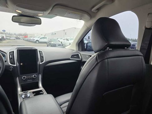 Used 2023 Ford Edge SEL w/ Convenience Package image 14