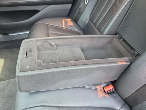 Used 2019 BMW 740i w/ Cold Weather Package RWD image 44