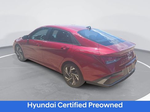 Certified 2025 Hyundai Elantra Limited FWD image 7