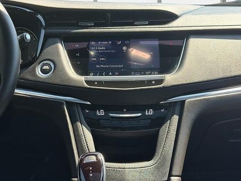Used 2025 Cadillac XT5 Premium Luxury w/ Technology Package AWD/4WD image 20