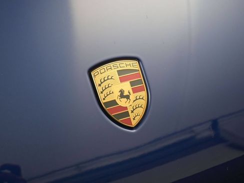 Certified 2026 Porsche Macan AWD/4WD image 13