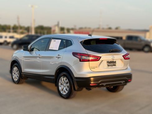 Used 2020 Nissan Rogue Sport S AWD/4WD image 6