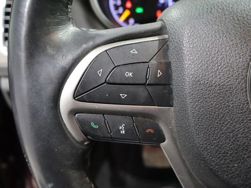 Used 2018 Jeep Grand Cherokee Altitude AWD/4WD image 39