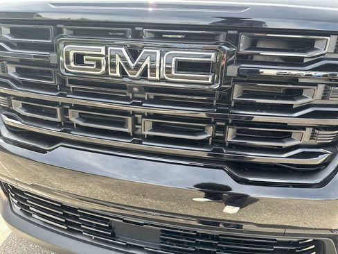 Used 2026 GMC Acadia Elevation w/ Black Edition FWD image 10