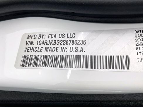 New 2025 Jeep Grand Cherokee L Limited image 20