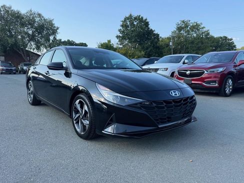 Used 2023 Hyundai Elantra SEL w/ Convenience Package FWD image 1