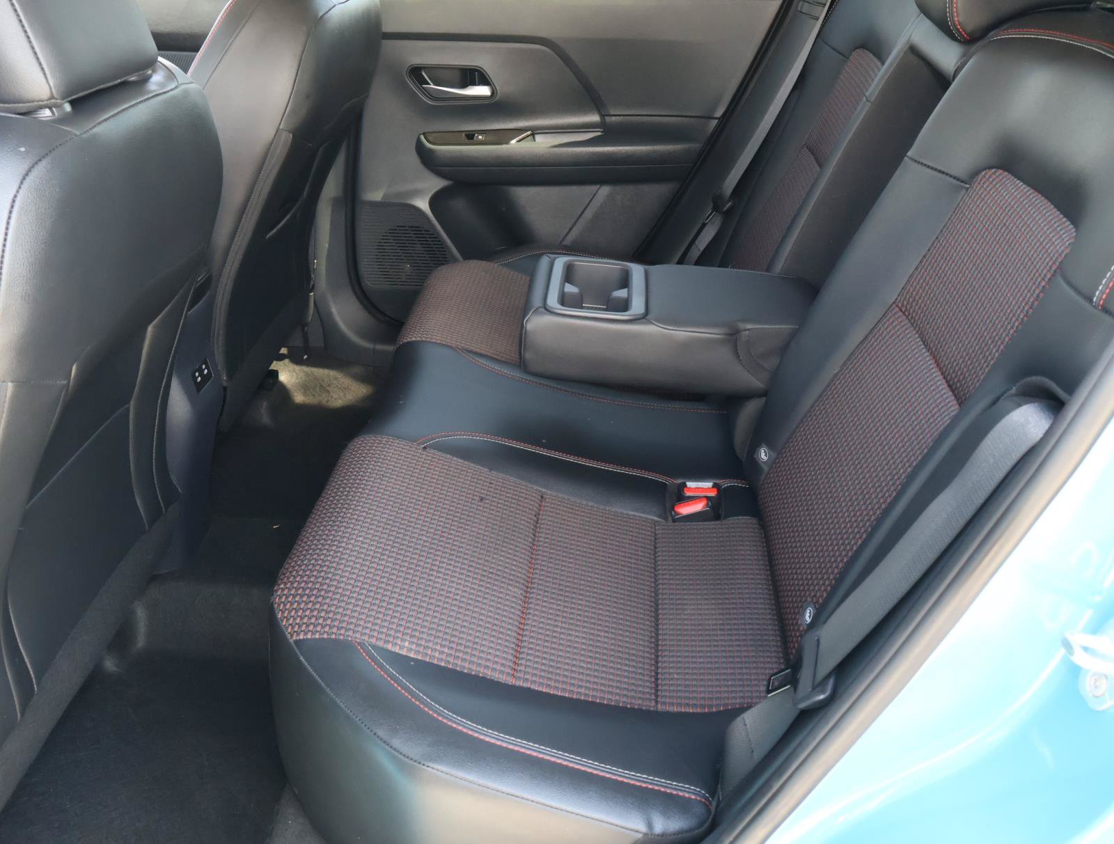 Used 2026 Nissan Kicks SR w/ Cold Weather Package AWD/4WD image 19