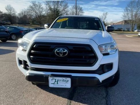Certified 2019 Toyota Tacoma SR w/ SX Package image 7