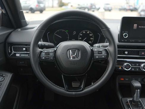 Used 2025 Honda Civic Sport image 16