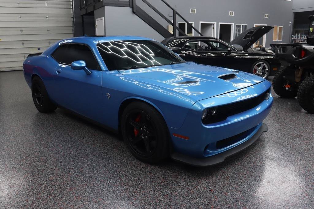 Used 2016 Dodge Challenger SRT Hellcat RWD image 6