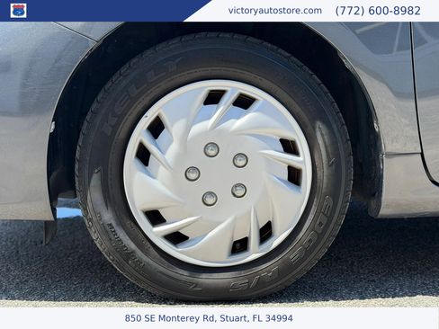 Used 2013 Toyota Corolla L FWD image 10