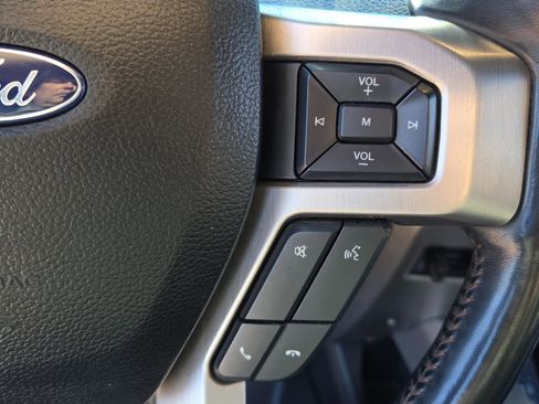 Used 2019 Ford F250 Platinum w/ Platinum Ultimate Package image 35