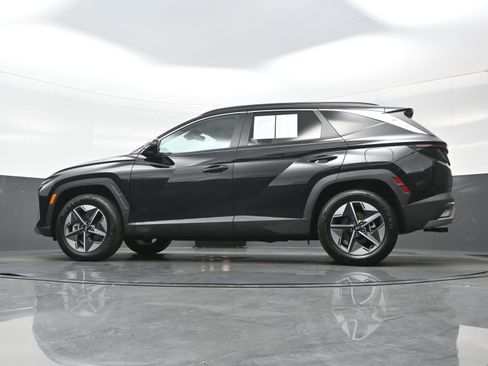 Used 2025 Hyundai Tucson SEL AWD/4WD image 28