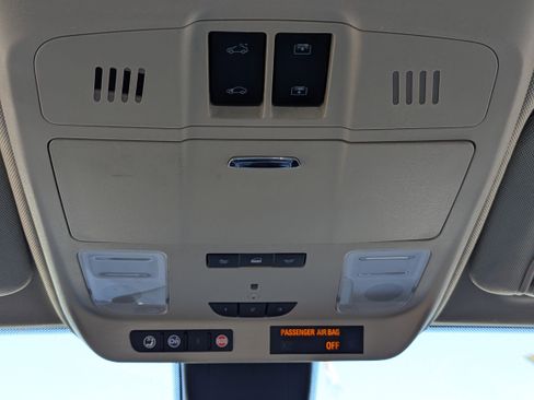 Certified 2017 Buick Envision Premium w/ Driver Confidence Package image 33