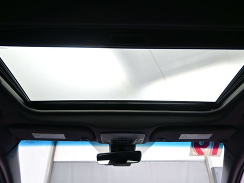 Used 2019 Toyota Avalon Touring w/ Advanced Safety Package FWD image 18