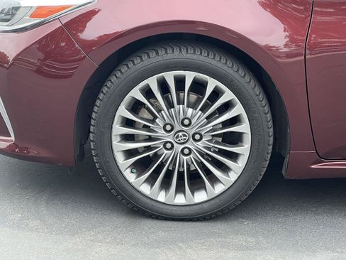 Used 2016 Toyota Avalon Limited FWD image 13