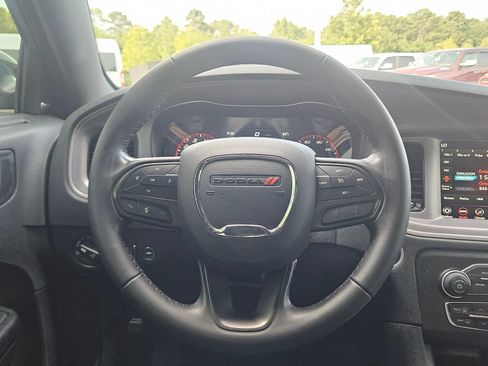 Used 2023 Dodge Charger SXT w/ Blacktop Package AWD/4WD image 16