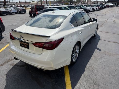 Used 2019 INFINITI Q50 Luxe w/ Essential Package (3.0T Luxe) RWD image 5