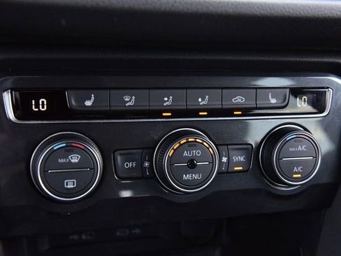 Used 2021 Volkswagen Tiguan SE R-Line AWD/4WD image 14
