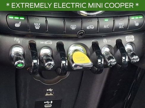Used 2021 MINI Cooper SE w/ 8.8" Touchscreen Nav Package image 24
