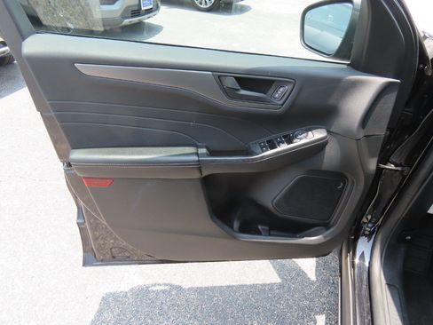 Used 2023 Ford Escape Active FWD image 25