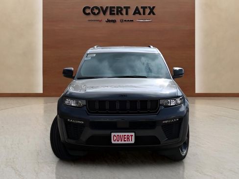 New 2026 Jeep Grand Cherokee L Limited w/ Limited Altitude Package AWD/4WD image 8