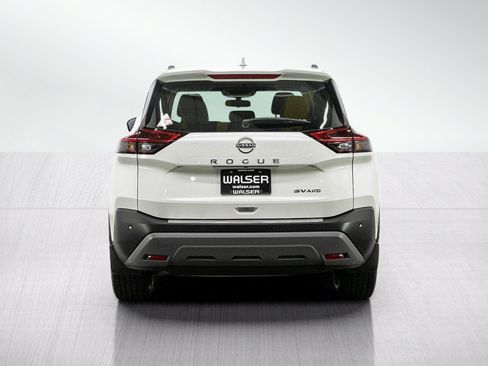 Used 2023 Nissan Rogue SV w/ SV Premium B Package AWD/4WD image 4