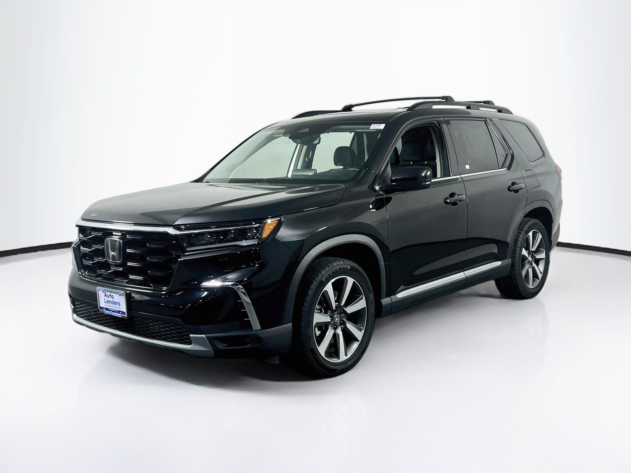 Used 2023 Honda Pilot Touring image 1