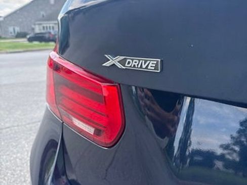 Used 2016 BMW 328i xDrive Sedan AWD/4WD image 9