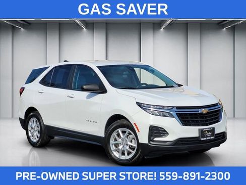 Used 2023 Chevrolet Equinox LS image 1