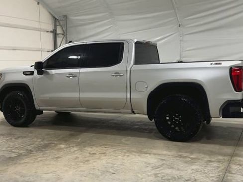 Used 2021 GMC Sierra 1500 Elevation w/ X31 Off-Road Package AWD/4WD image 2