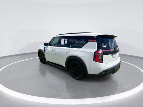 Used 2025 Nissan Armada PRO-4X AWD/4WD image 6
