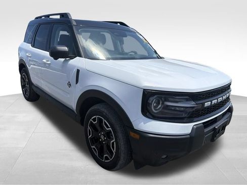 Used 2025 Ford Bronco Sport Outer Banks w/ Outer Banks Tech Package+ AWD/4WD image 19