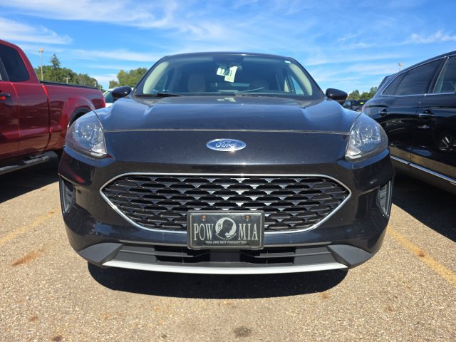 Used 2020 Ford Escape SE FWD image 3