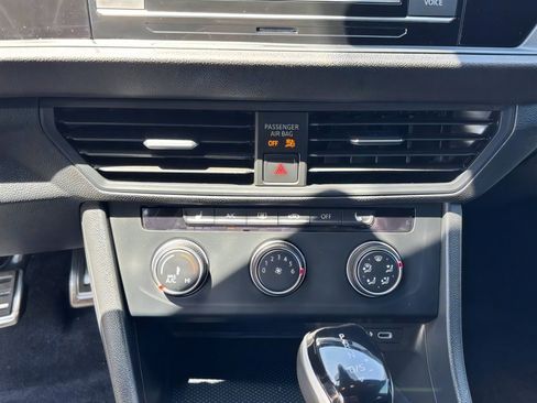 Used 2024 Volkswagen Jetta Sport FWD image 15