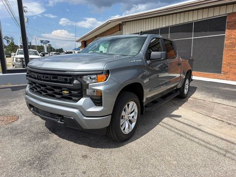 New 2026 Chevrolet Silverado 1500 Custom AWD/4WD image 1