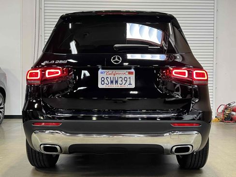 Used 2020 Mercedes-Benz GLB 250 image 16