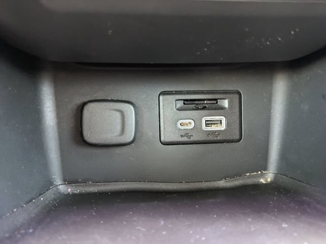 Used 2020 GMC Acadia SLT w/ Driver Alert Package II FWD image 31