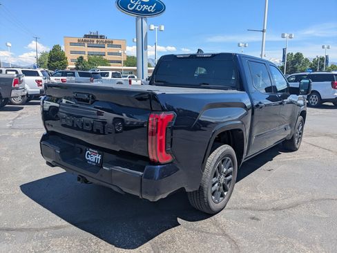 Used 2024 Toyota Tundra Platinum AWD/4WD image 3
