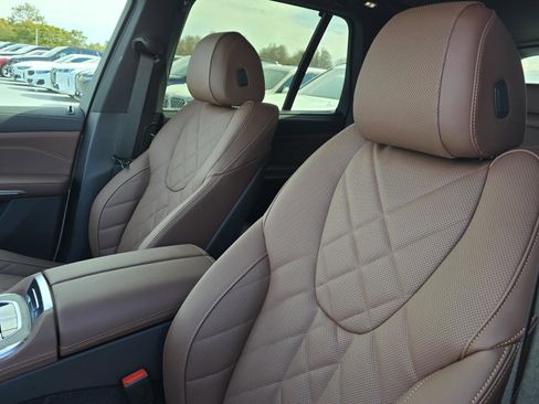 New 2026 BMW X5 xDrive40i w/ Executive Package image 21