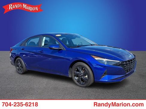 Used 2023 Hyundai Elantra SEL FWD image 1