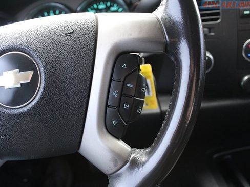 Used 2008 Chevrolet Silverado 2500 LT w/ 2LT Convenience Package image 17