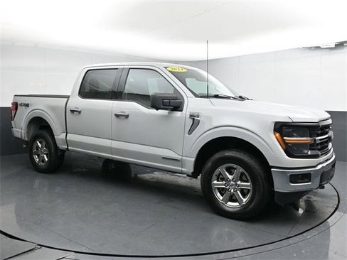 Used 2024 Ford F150 XLT w/ Mobile Office Package image 3