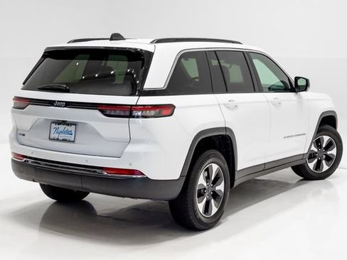 Used 2024 Jeep Grand Cherokee Limited 4xe w/ Trailer Tow Package AWD/4WD image 37