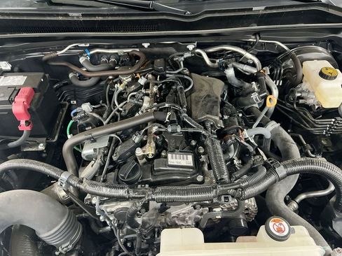 Used 2024 Toyota Tacoma TRD Off-Road AWD/4WD image 25
