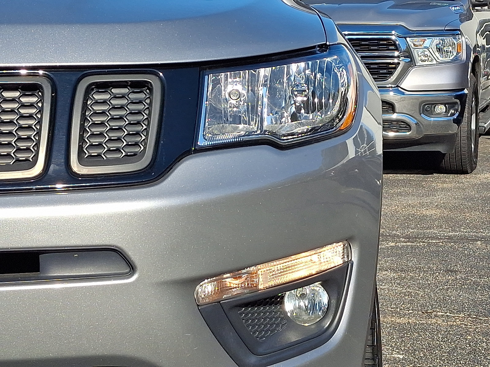 Certified 2021 Jeep Compass Latitude w/ Sun and Sound Group AWD/4WD image 9
