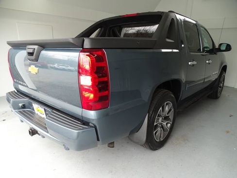 Used 2012 Chevrolet Avalanche LT w/ All-Star Edition image 21