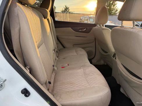 Used 2019 Nissan Rogue SV FWD image 20