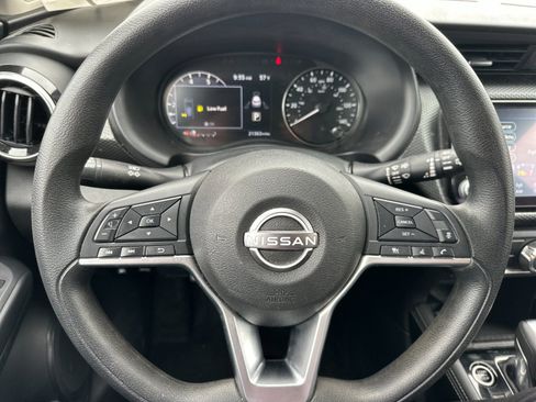 Used 2023 Nissan Kicks SV FWD image 22
