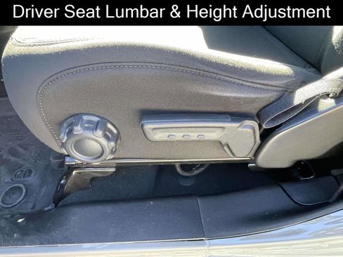 Used 2022 Jeep Wrangler Unlimited Sport w/ Xtreme Recon 35" Tire Package image 16